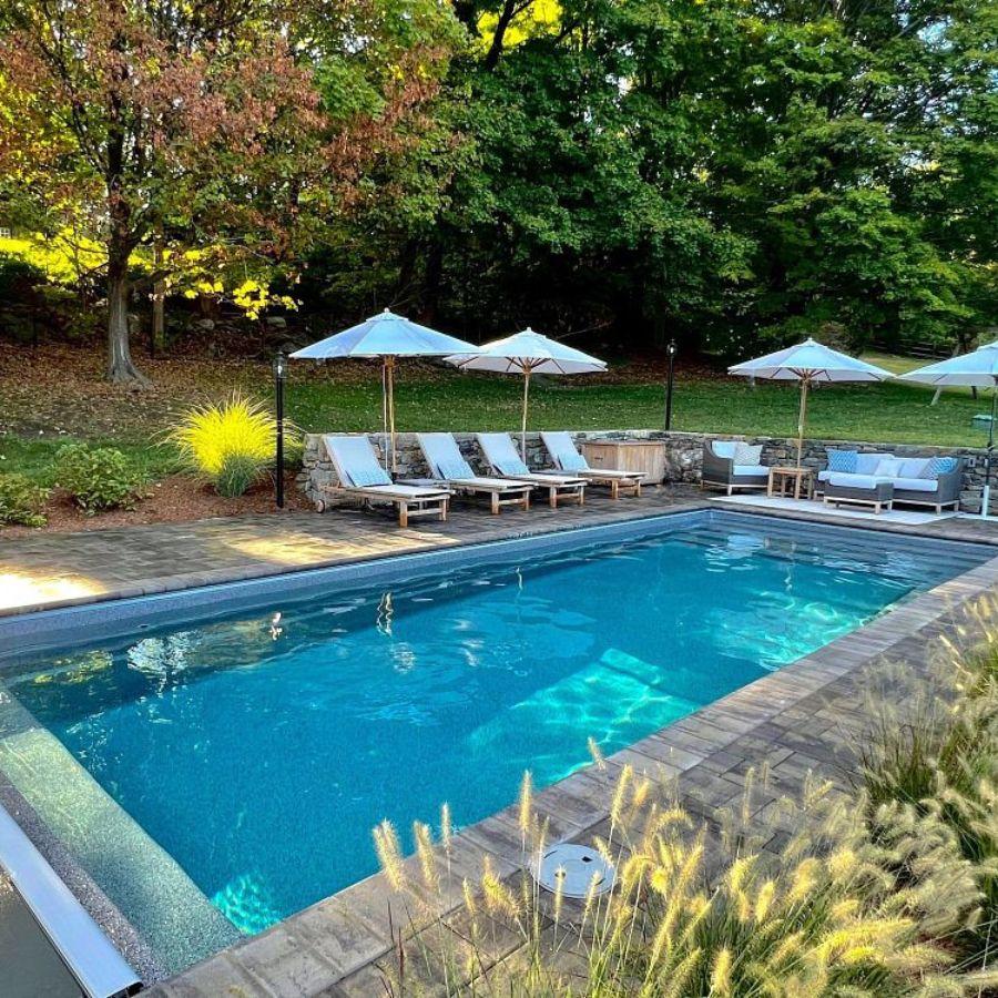Elite 14′ x 33′ Fibreglass Pool