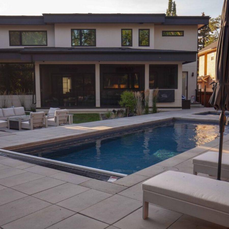 Elite 14′ x 33′ Fibreglass Pool