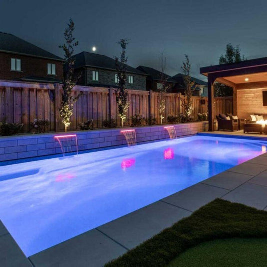 Valiant Liberty Fibreglass Pool – 14' x 31' 6"