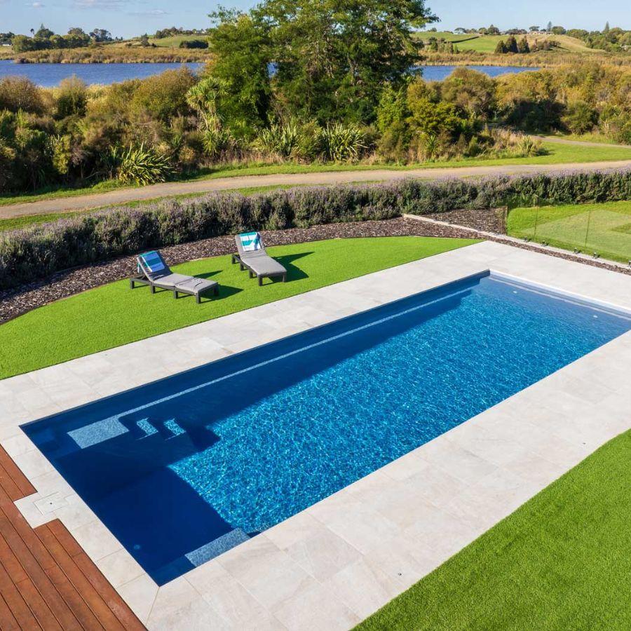 Clean Rectangular Design FIbreglass Pool